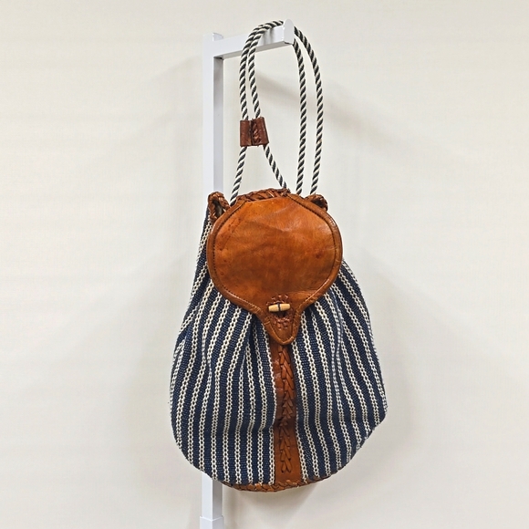 Vintage Unique Backpack Tapestry Purse - Picture 3 of 6